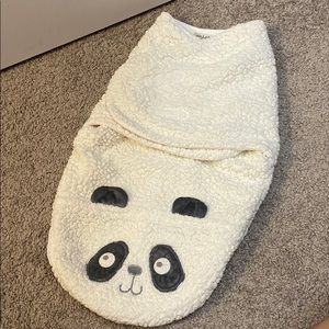 Chick Pea swaddle size 0-3 mos